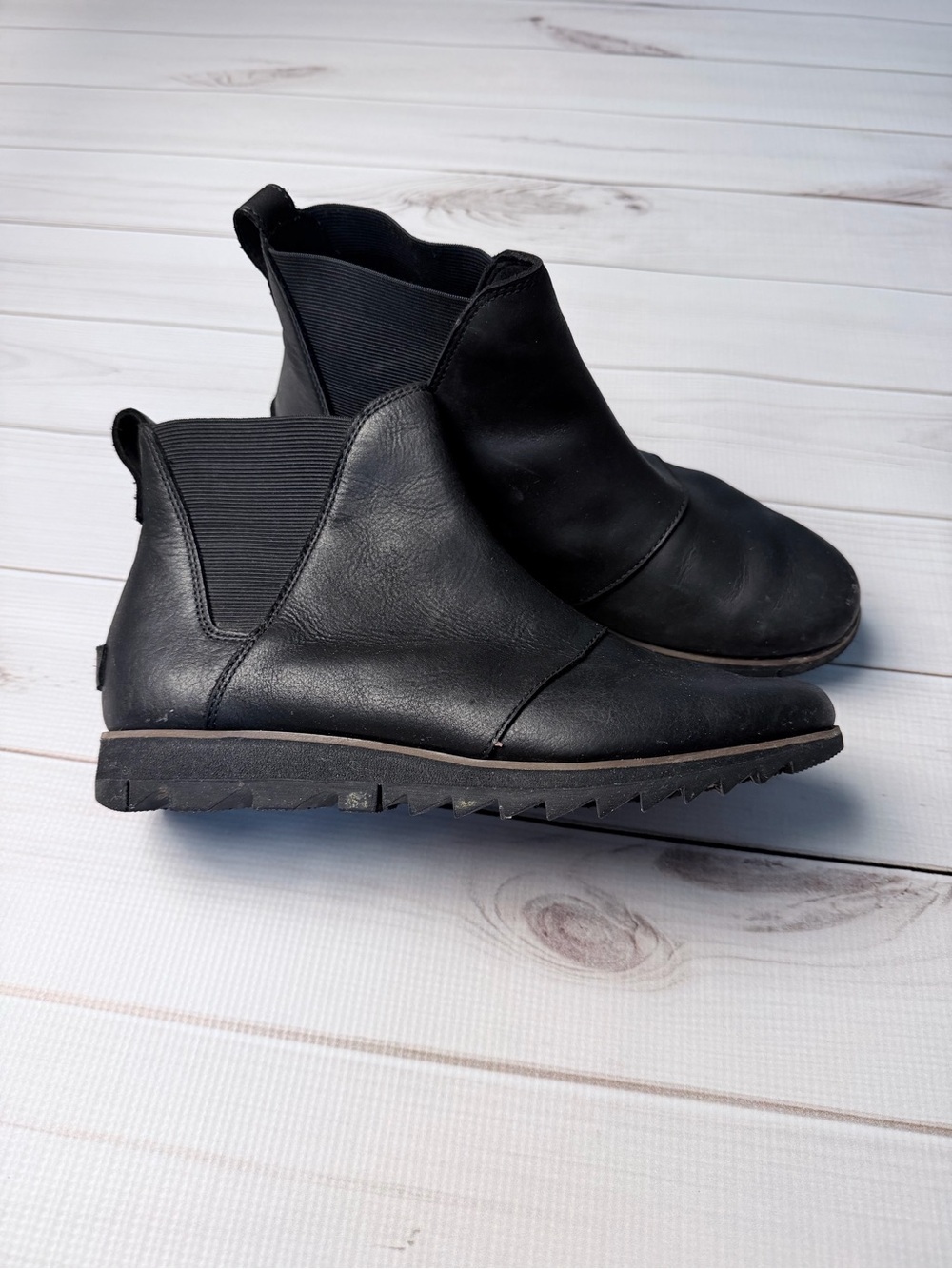 Sorel Black Chelsea Boots (Harlow Chelsea)